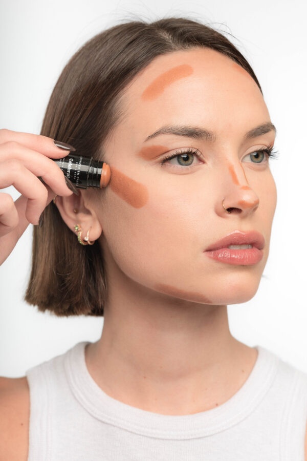 CELEBRATE- Bronzer en Barra - Image 3